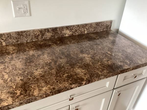 $1,000 / 1br - 800ft2 - Newly Renovated 1BR 1 Bath Apartment for Rent (Parksley)63839300534785122