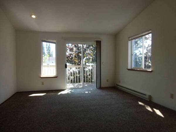 2-bed with in-unit laundry 1