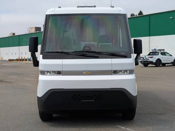2025 Chevrolet BrightDrop EV Van - Photo 3