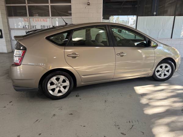 2005 TOYOTA PRIUS HYBRID - $4,900 (fremont / union city / newark)63617105021059121