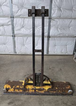 50 pulgadas de moose atv para quitanieves - $100 (Cumberland, WI)63471095251585123