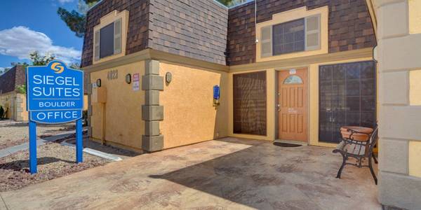 $360 / 390ft2 - On Las Vegas RTC bus line, Laundry facilities, Studio (Boulder and Flamingo)63859500116739123