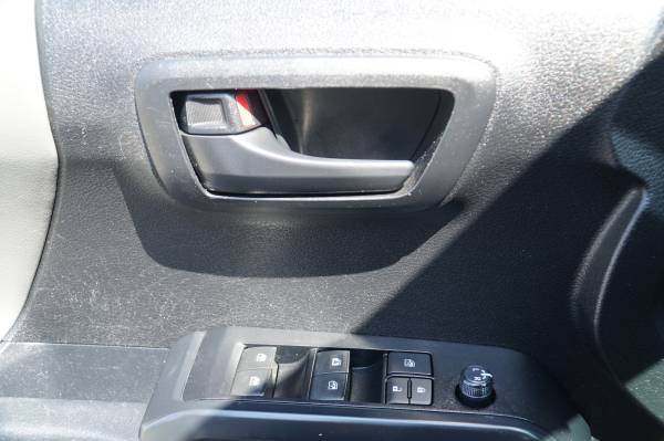 2023 Toyota TACOMA DOUBLE CAB - Photo 5