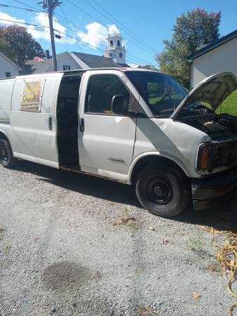2002 Chevy 2500 Express cargo van 1