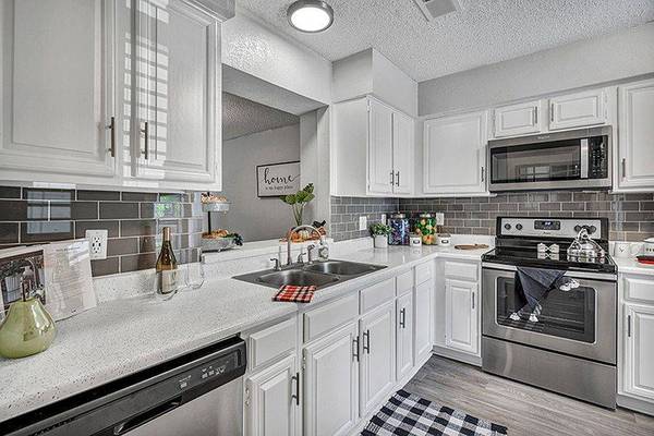 $550 / 1br - 🌟 Affordable Room $550 – All Included! Clean & Chill 🛏️💸63796375919489122