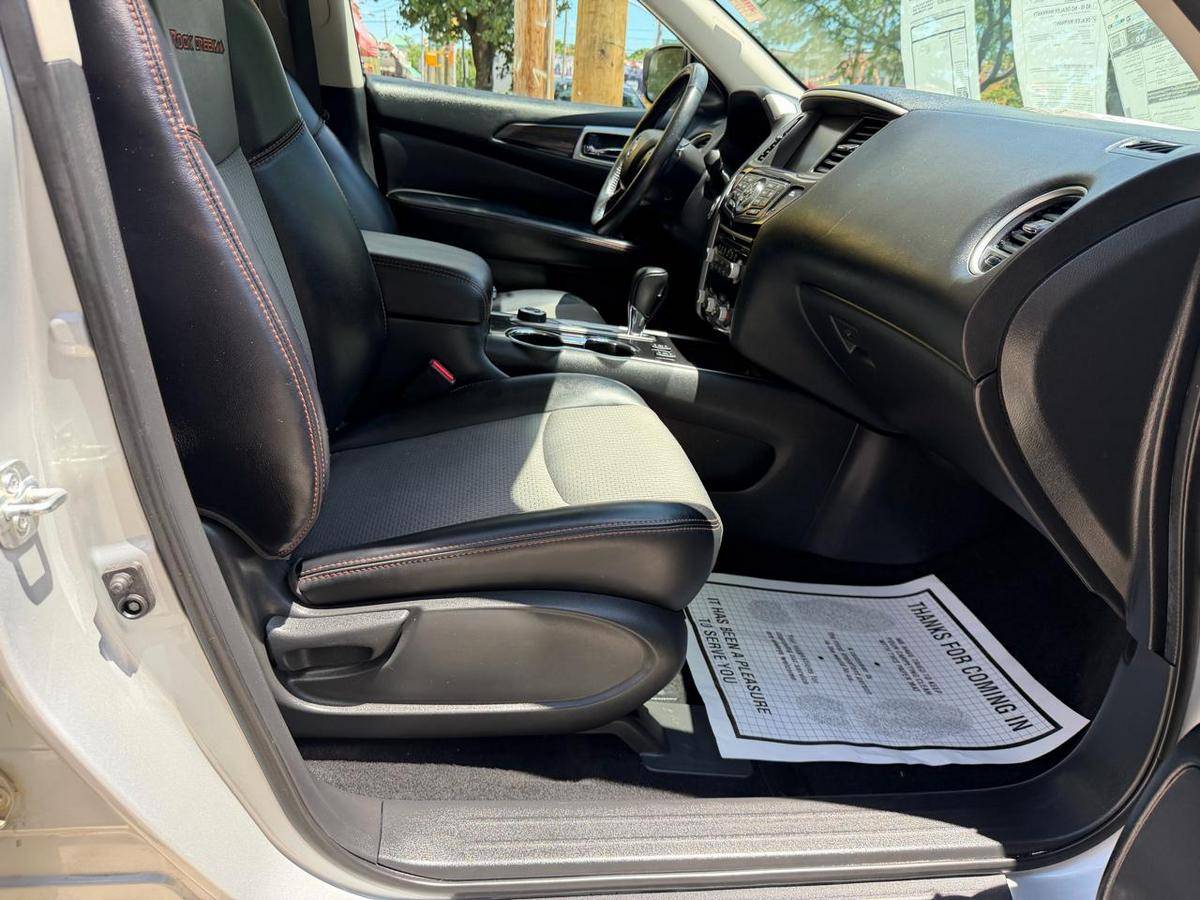 2020 Nissan Pathfinder SV 4WD