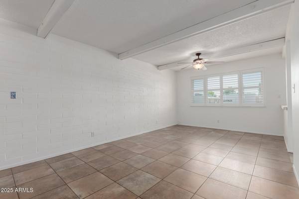 $160,000 / 2br - 888ft2 - 2 Bed Residential in Scottsdale (Scottsdale, AZ, $160,000) (Scottsdale, AZ)64024824918019122