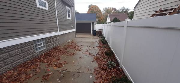 $2,495 / 3br - 1681ft2 - Te encantará todo el encanto de esta cabaña de estilo Craftsman de 1925 (Royal Oak)64018942602625121