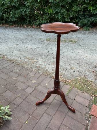 Plant holder wood 1