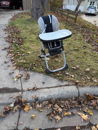 Free high chair 1