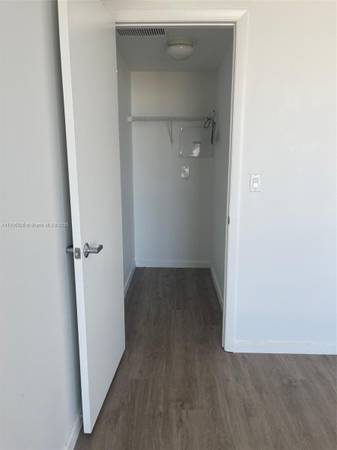 $2,999 / 1br - 800ft2 - 52nd Floor 1+Den with Sweeping Views! (50 Biscayne- Downtown)64001845637507124