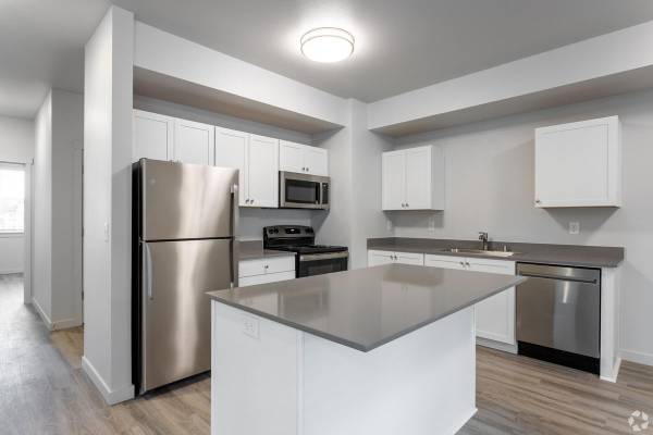 $1,518 / 1br - 729ft2 - Chic Living with Elegant Finishes at 5 Points Apartments! W/D & AC Inc (Fircrest)63867270254595122