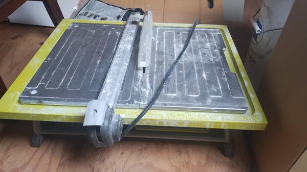 Tile Saw 1