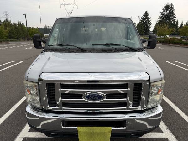 2008 Ford e350 Econoline E Series Club Wagon XLT Super Duty 1 ton 12 Passenger V 1