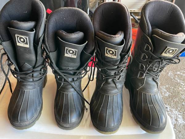 White Dot Snowmobile boots 1