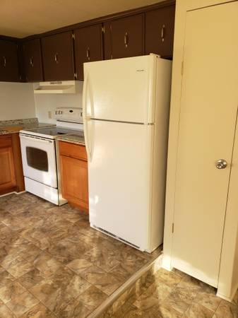 $825 / 3br - 313 1st St. N. near Kalitta and downtown Oscoda (Oscoda, Mi.)64037895156866122