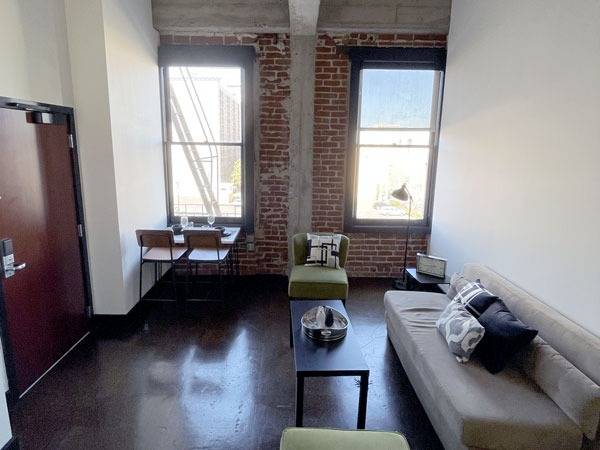 $2,695 / 1br - 607ft2 - 1 bedroom apt :: Modern kitchen :: Great views! :: Washer/Dryer inside (san jose downtown)63790096688515121