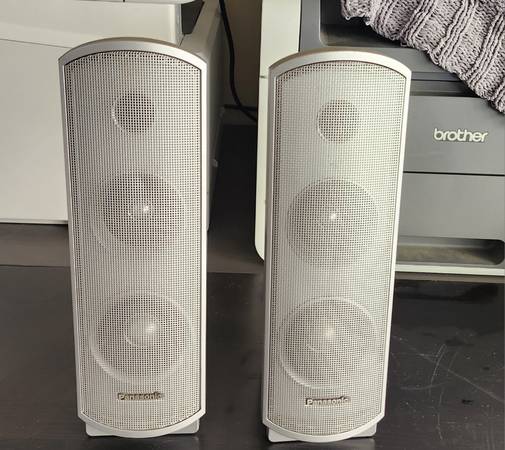 Good Condition of Panasonic Speakers 1
