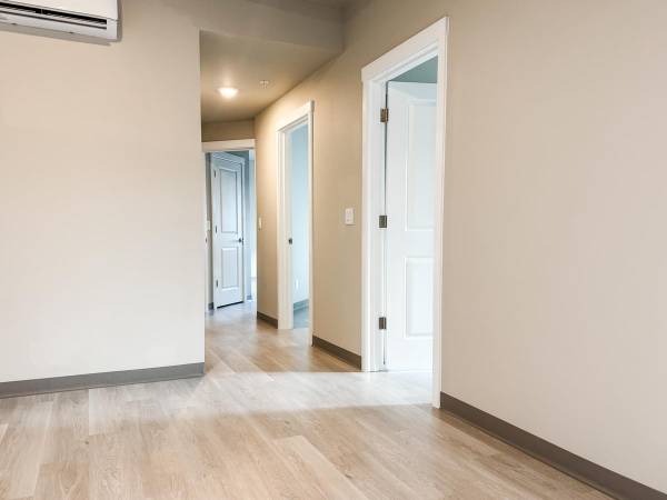 $1,399 / 344ft2 - Dog Park, Quartz Countertops, Walk In Closets, Park-Style Grills (Lakewood)63688549322115124
