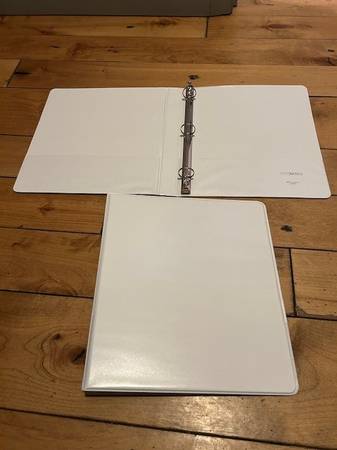 22 3-Ring Binders 1.5" White 1