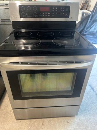 ♨️♨️LG Stainless Ceramic Range♨️♨️ 1