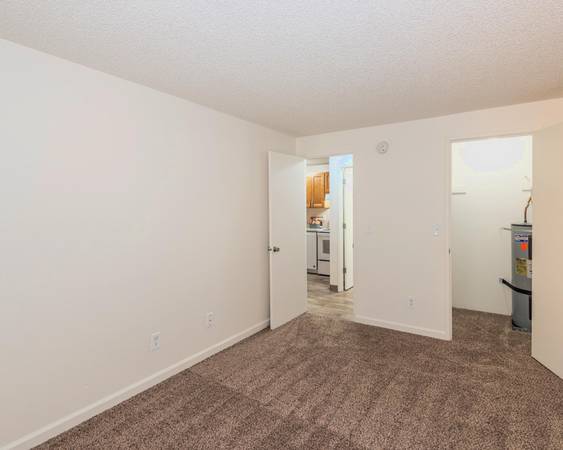 $1,345 / 1br - $500 OFF! Small Tigard Area with Tons to Do! + One Bedroom in Portland (Portland)63820824856193123