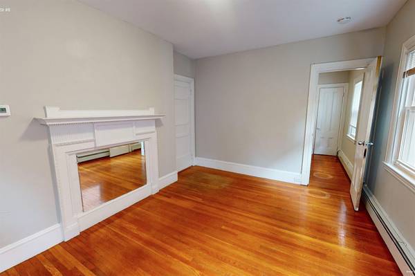 $3,000 / 1br - 63 Dana Street (Cambridge)63699450213761124