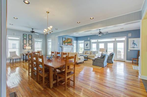 $429 / 5br - Sweeping Atlantic Ocean Views/ Toes In The Sand/ Pool; March 15-28th. (ocean blvd, isle of palms, south carolina)64016107722753122