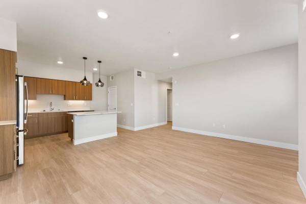 $1,902 / 1br - 765ft2 - Smart Home Features and Keyless Entry, Brand-New Apartments (Carson City)63992637089411123