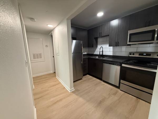 $1,499 / 2br - 900ft2 - $99 Moves In and One Month Free (East Nashville)63924810605571120
