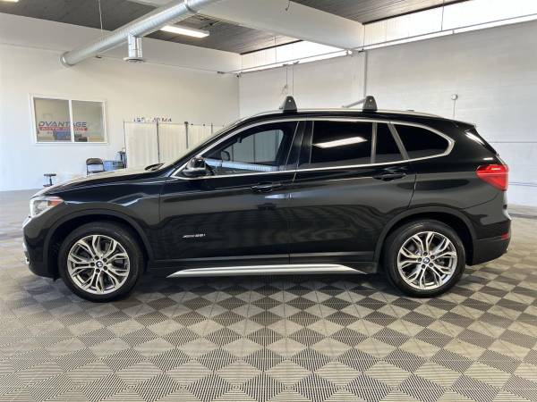 2017 BMW X1 AWD Tracción en las Cuatro Ruedas xDrive28i Vehículo de Actividad Deportiva - $17,900 (Se Habla Español)63622905678339123