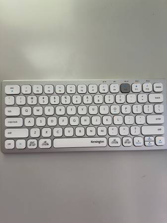 Wireless Keyboard 1