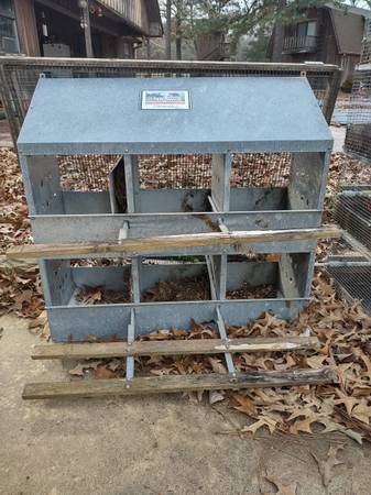 Nesting box for chickens 6 nest! 1