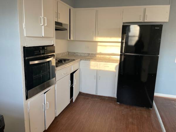 $1,200 / 3br - 1580ft2 - Encantadora casa de 3 habitaciones y 2 baños en 1 acre en alquiler (Americus)63663819865985122