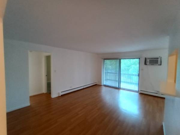 $1,500 / 2br - 850ft2 - - Comfortable Living at 955 Ridge Rd – 2BR/1.5BA Apartment (Homewood)63918532913283123