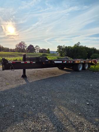 Towmaster 20 Ton Tag Trailer 1