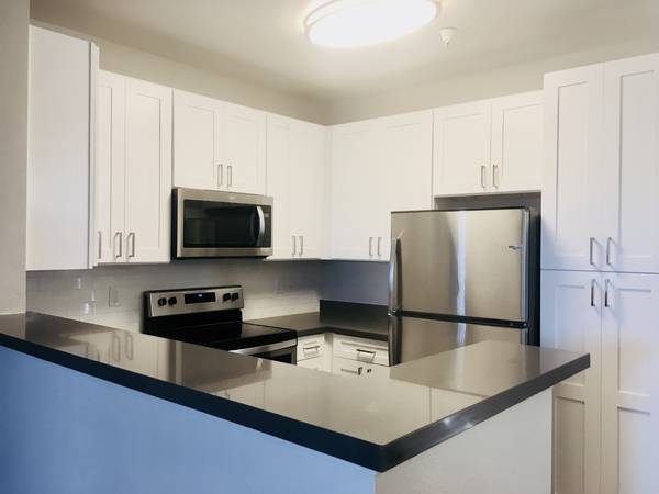 $3,230 / 2br - 1104ft2 - ¡Disfruta de un tranquilo apartamento de lujo 2x2 en el norte de SJ hoy! ¡Llama para una visita! (san jose north)63657981936515122