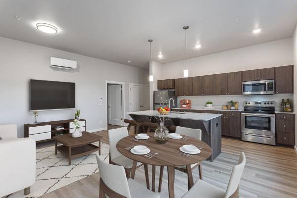 $2,288 / 2br - 994ft2 - Lease TODAY! Your New Home Awaits! (Fircrest)63672636689411124