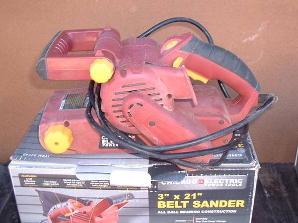 Chicago Electric Light Duty 3 x 21 Belt Sander 1