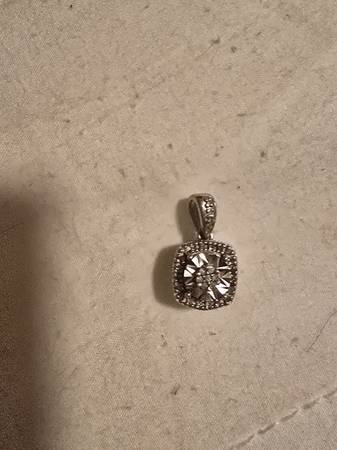 Sterling silver diamond pendant 1