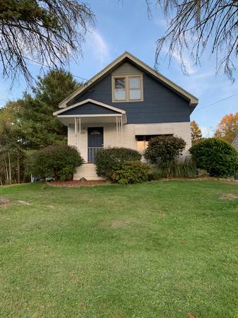 $1,395 / 3br - Casa unifamiliar de 3+ habitaciones en JC (Johnson City)64035577295361121