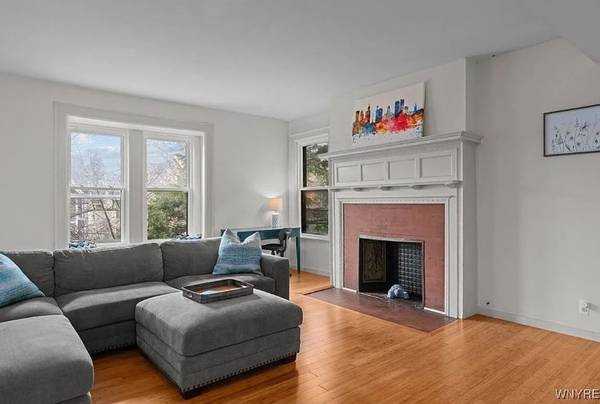 59 Irving Pl #2, Buffalo, NY 14201 1