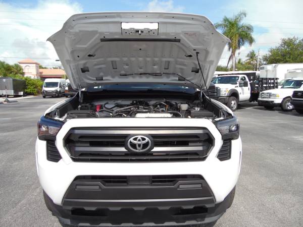 2025 Toyota Tacoma XtraCab Extended - Photo 12