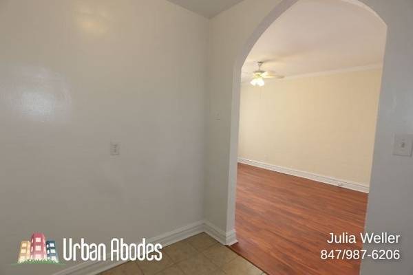 $1,250 / 400ft2 - $300 OFF FIRST MONTH'S RENT! Impressive Studio, 1 Bath in Ravenswood (Ravenswood)63918294623235124