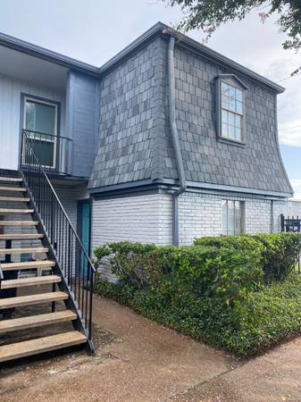 $1037.00 / 2br - 900ft2 - Manager63812507350145121