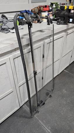 Polaris general windshield 1