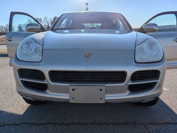 2006 Porsche Cayenne S turbo completamente equipado en excelentes condiciones. - $6,200 (Loganville)63620623879427123