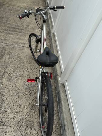 Trek Navigator 300 Bicicleta de montaña - $180 (Fresh Meadows)63437000036609122