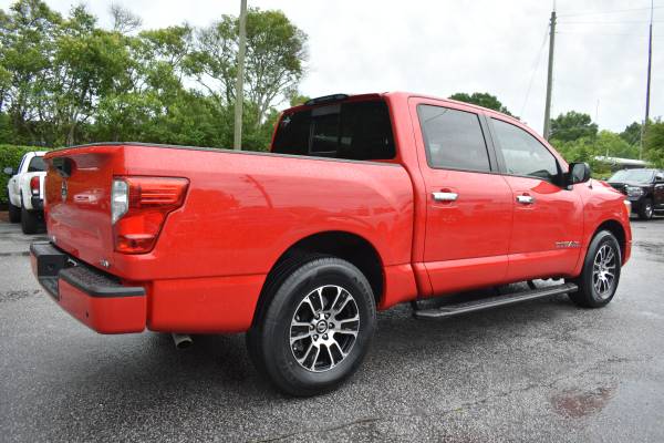 1 propietario, Nissan Titan SV Crew Cab V8 2021, GARANTÍA, ¡sin cargo por documentación! Como nuevo - $22,990 (www.apexcarandtrucksales.net)63470076000387121