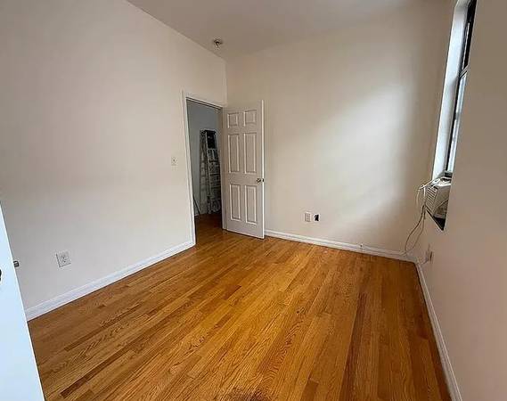 $1,400 / 2br - Spacious 2BR Apartment – Woodside (Queens)63854288086273121